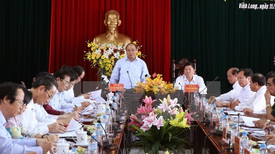 PM inspects agricultural restructuring in Vinh Long