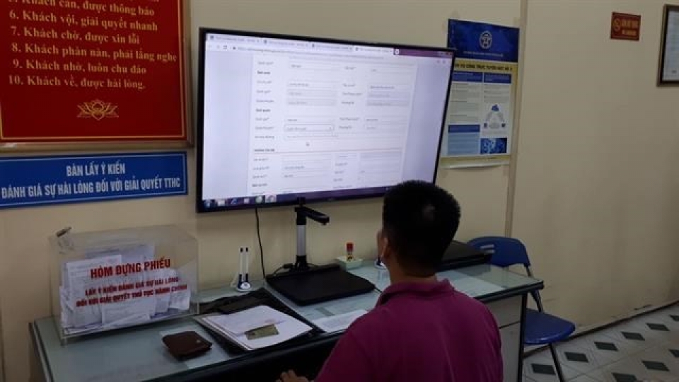public_administrative_services_in_hanoi_ZDFS.jpg