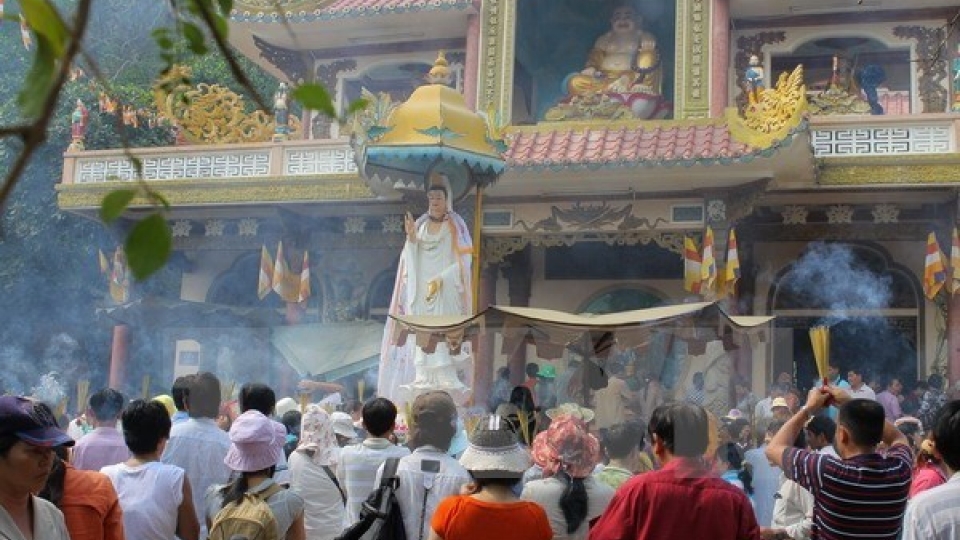 Mountain Ba spring festival in Tay Ninh opens