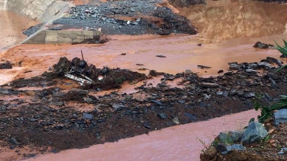 Hydropower dam tunnel collapses in central Vietnam flash floods, many missing