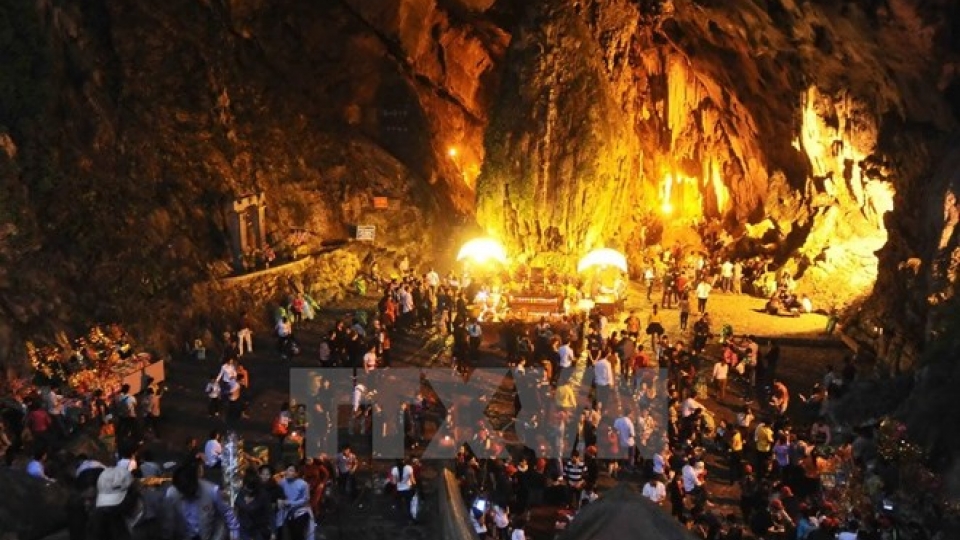 Free wifi available for tourists during Huong Pagoda Festival