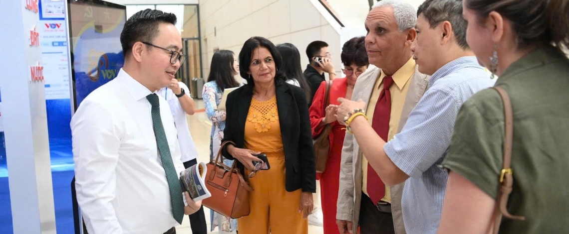 VOV engages audience with interactive exhibits at 2025 National Press Festival