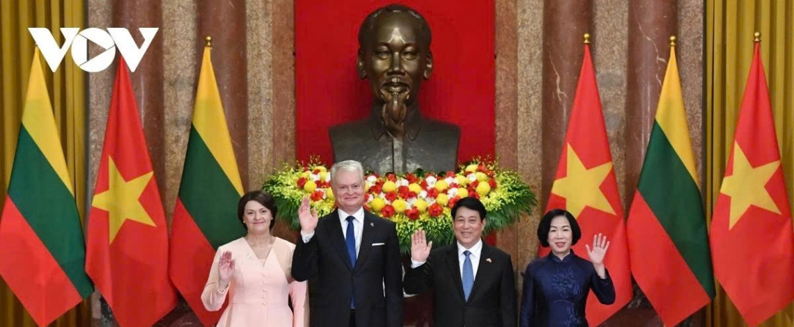 Warm reception for Lithuanian President Gitanas Nauseda in Hanoi