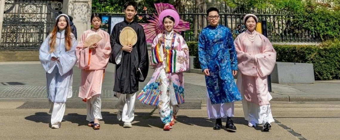 Traditional costume of Vietnam in the spotlight in London
