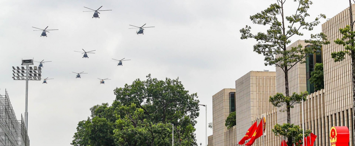 Military helicopters rehearse over Ba Dinh Square ahead of National Day