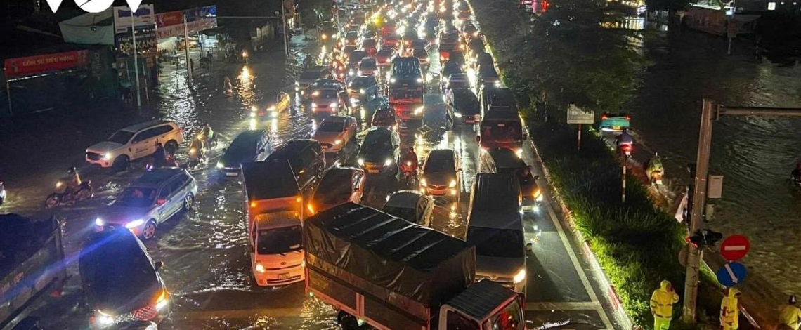 Hanoi traffic paralysed by flooding as typhoon Bualoi brings torrential rain