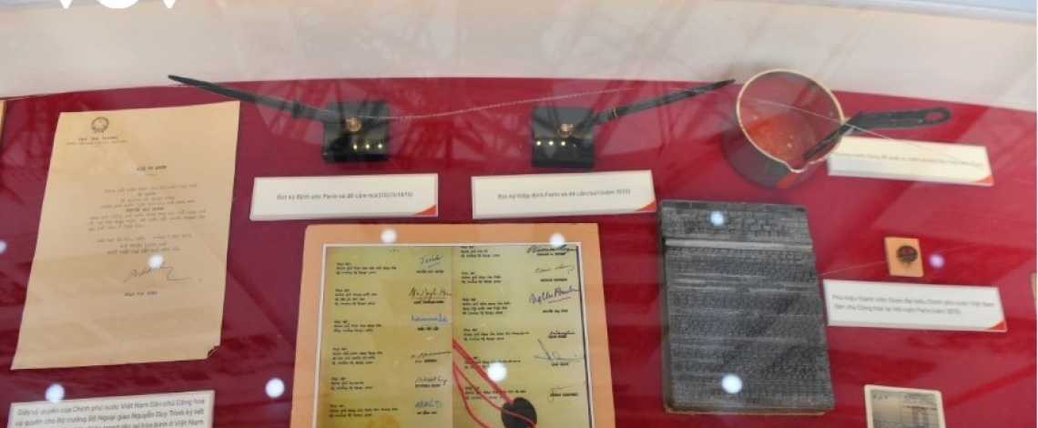 Rare diplomatic documents featured at exhibition marking 80 years of national achievements