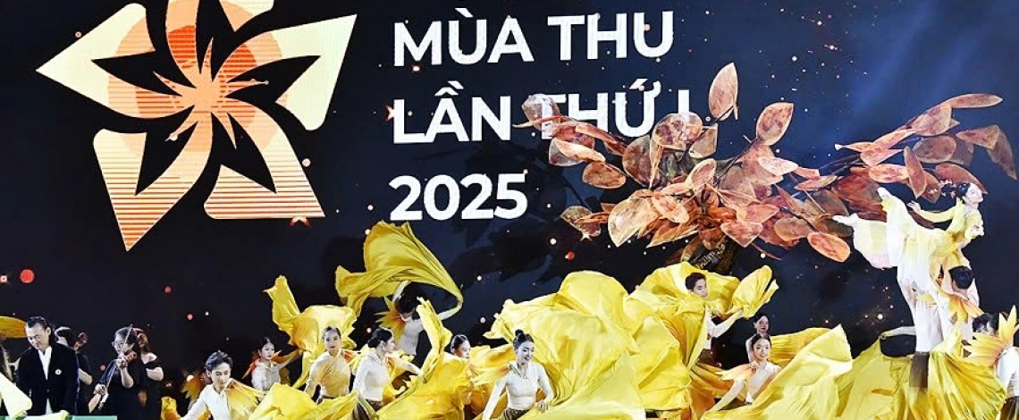 Vibrant opening night marks first Autumn Fair 2025 in Hanoi