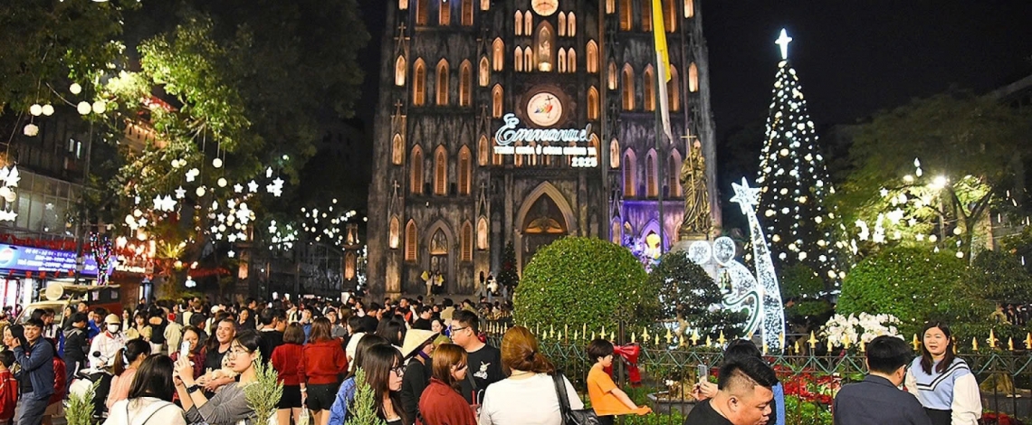 Hanoi’s St. Joseph’s Cathedral glows ahead of Christmas 2025