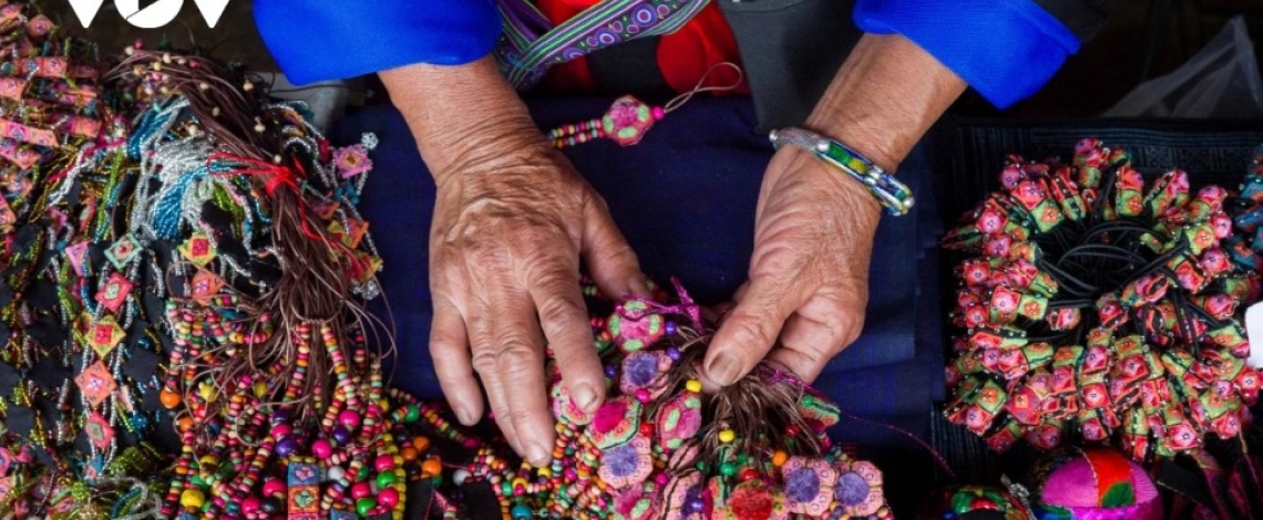 Indigo hues and Mong brocade light up Hanoi