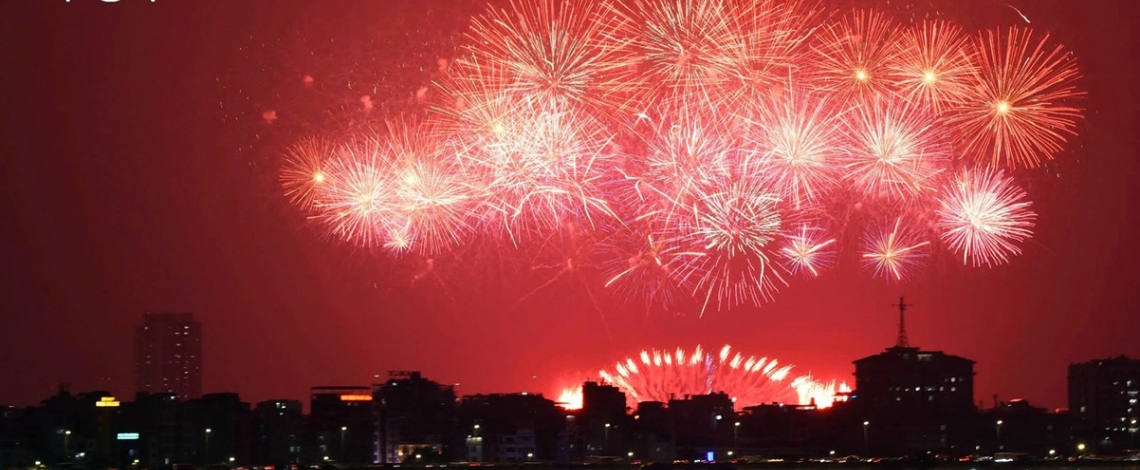 Fireworks light up Hanoi sky to celebrate National Party Congress success