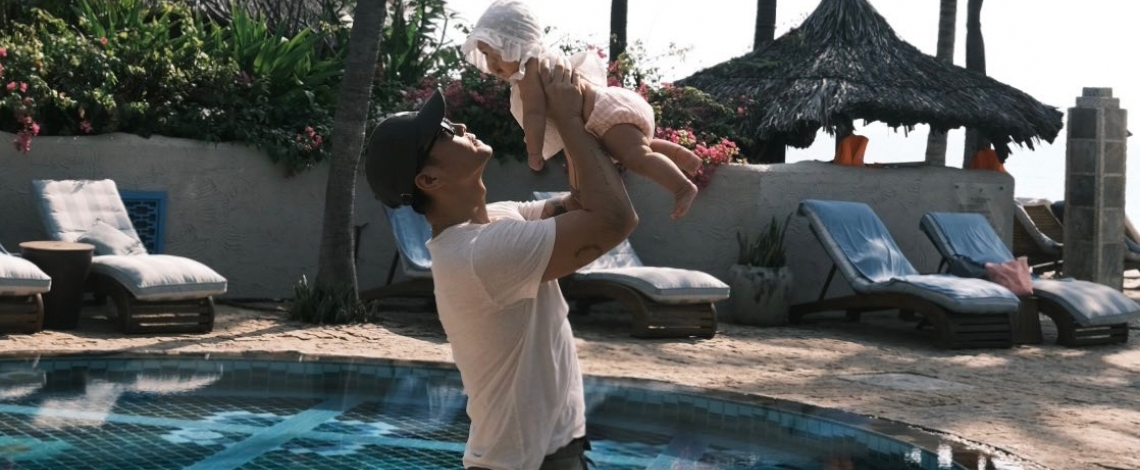 Ngô Thanh Vân - Huy Trần hiếm hoi khoe con gái đáng yêu