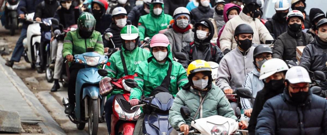 Traffic built up as crowds return to capital city following New Year break