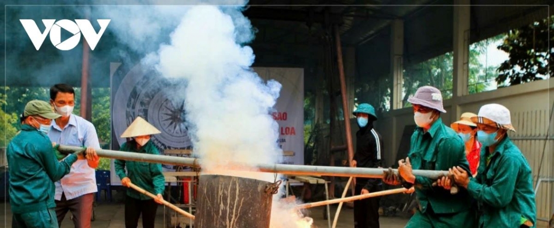 Bronze casting village in Thanh Hoa fires up for Lunar New Year orders