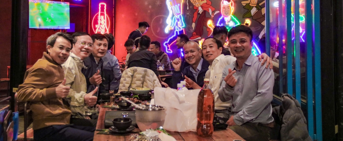 Không khí náo nhiệt tại Hà Nội trước trận U23 Việt Nam - U23 Trung Quốc