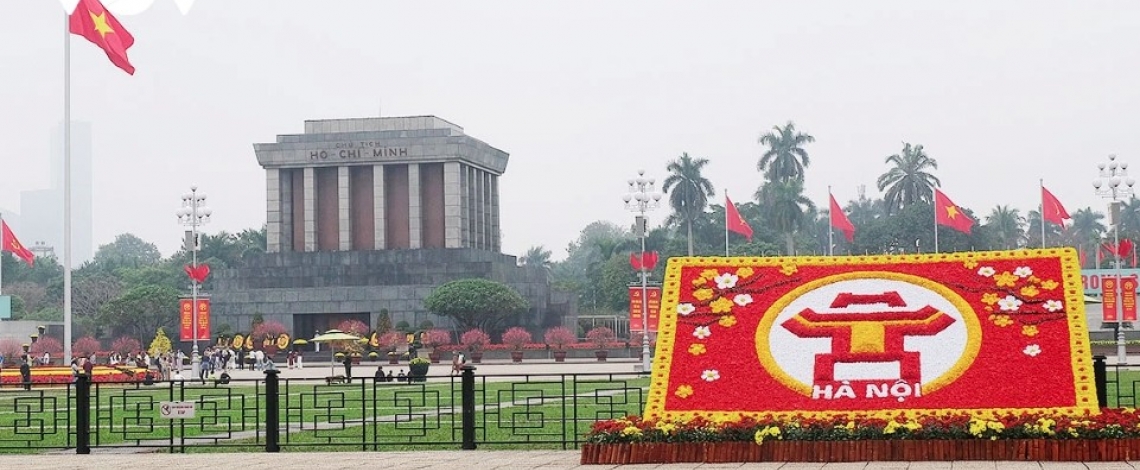 Hanoi adorned with flags and flowers ahead of Lunar New Year 2026