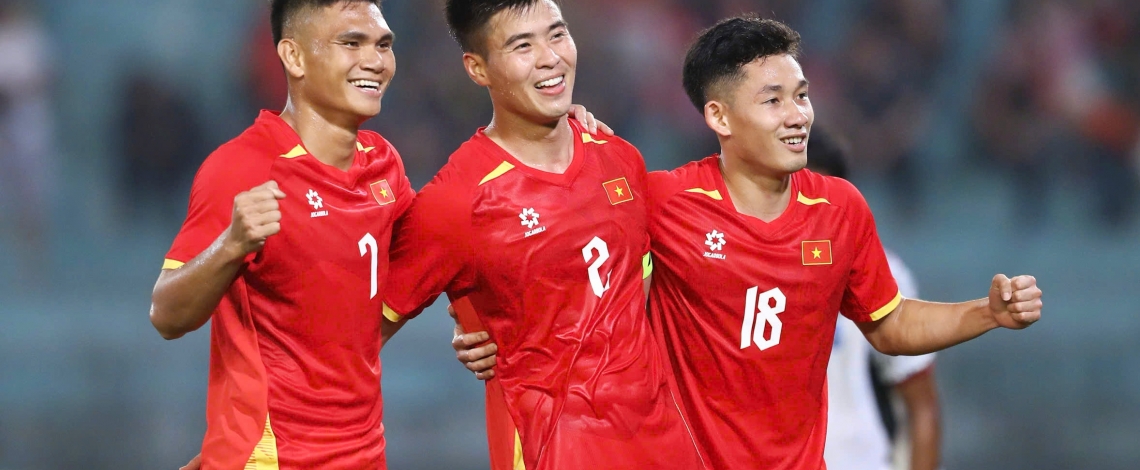 Toàn cảnh ĐT Việt Nam 3-0 ĐT Bangladesh: Thị uy sức mạnh trước màn so tài Malaysia