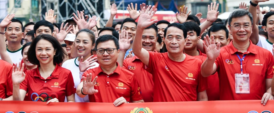 Over 1.2 million join largest-ever Olympic Run for public health in Vietnam