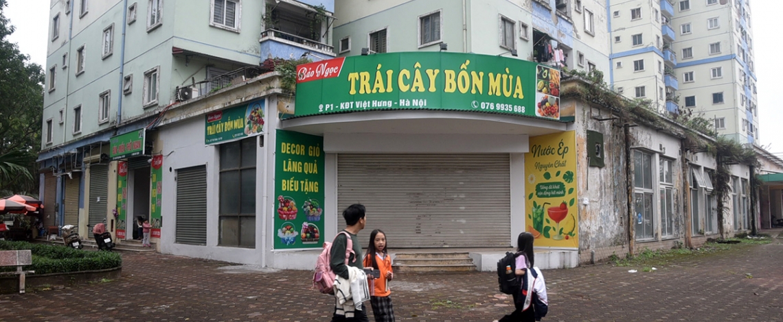 Ki-ốt tại Khu đô thị Việt Hưng nhộn nhịp trở lại sau khi Hà Nội chốt giá cho thuê