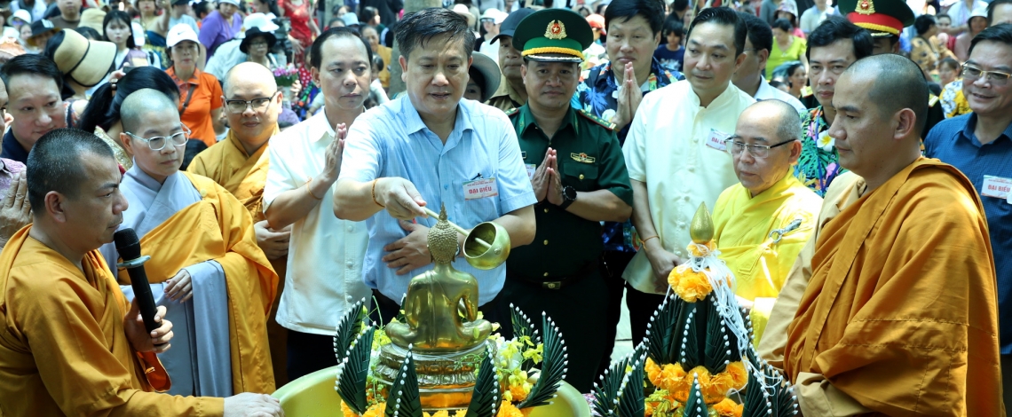 Vui tết Lào bên dòng Sêrêpốk, Đắk Lắk