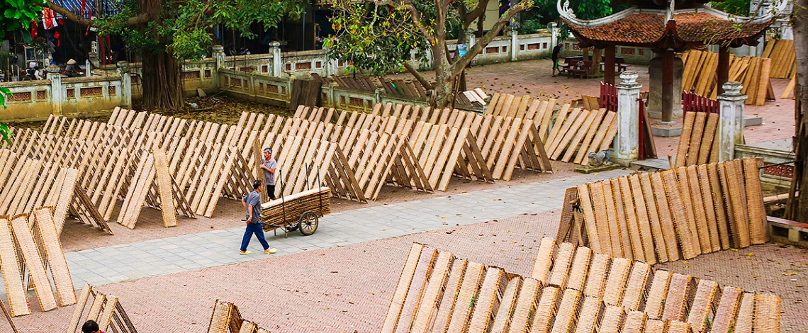 Làng nghề bánh đa Thổ Hà đẹp dung dị, rực rỡ trong ngày nắng