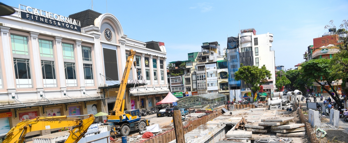 "Đếm ngược ngày về đích" trên công trường dự án hạ tầng thoát nước ngầm ở Hà Nội