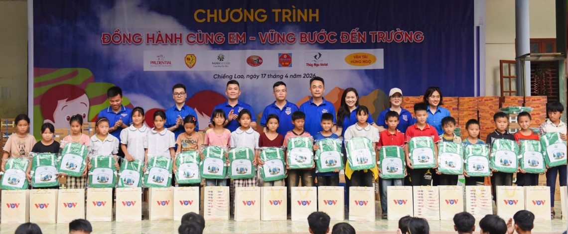 Báo Điện tử Tiếng nói Việt Nam tổ chức chương trình thiện nguyện tại Sơn La