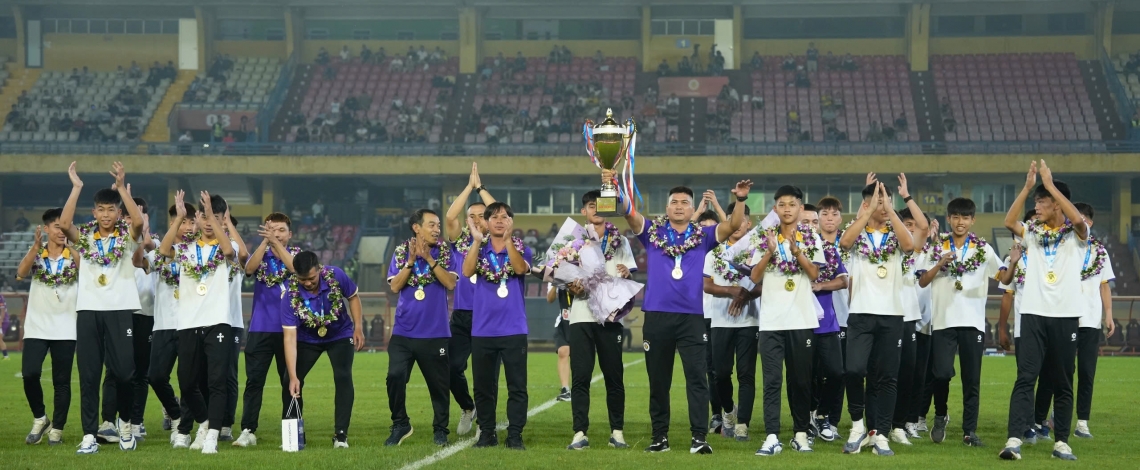 Những nhà vô địch U15 Quốc gia 2026 nhận vinh dự đặc biệt