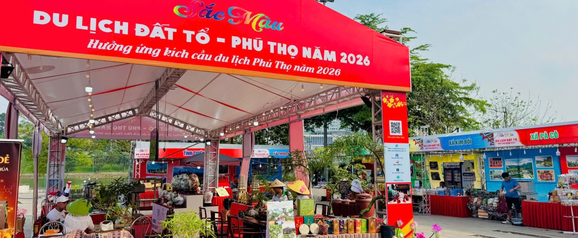 Tấp nập du khách trải nghiệm "Sắc màu Du lịch Đất Tổ" năm 2026
