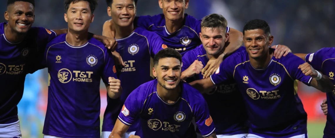 Hoàng Hên tỏa sáng, Hà Nội FC gieo sầu cho Nam Định
