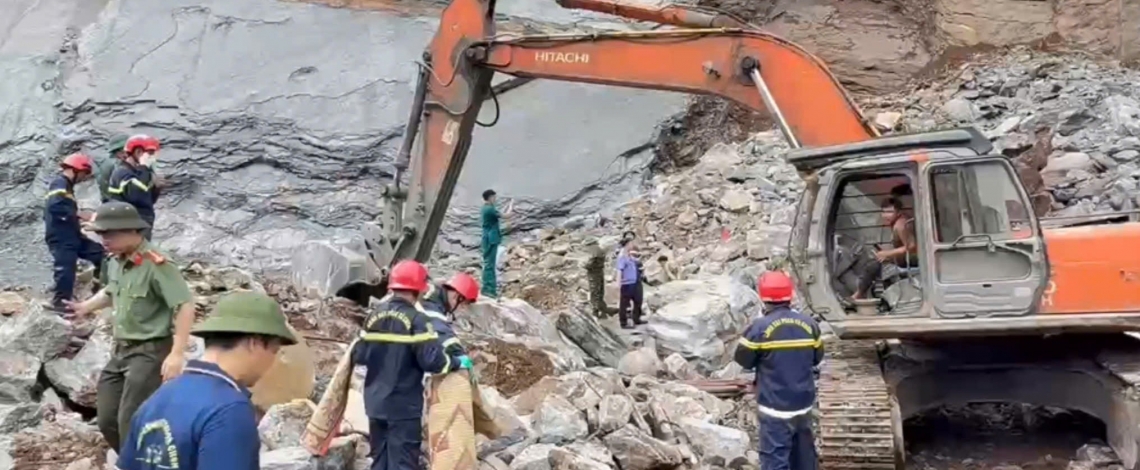Hiện trường vụ sạt lở mỏ đá tại Thanh Hóa khiến 3 người tử vong