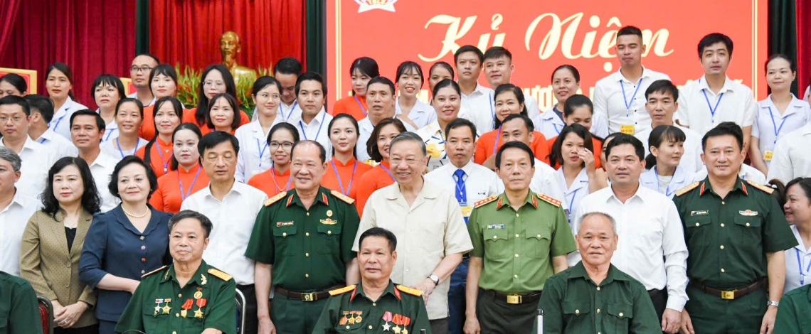 Tổng Bí thư, Chủ tịch nước Tô Lâm thăm và tặng quà các thương bệnh binh ở Bắc Ninh