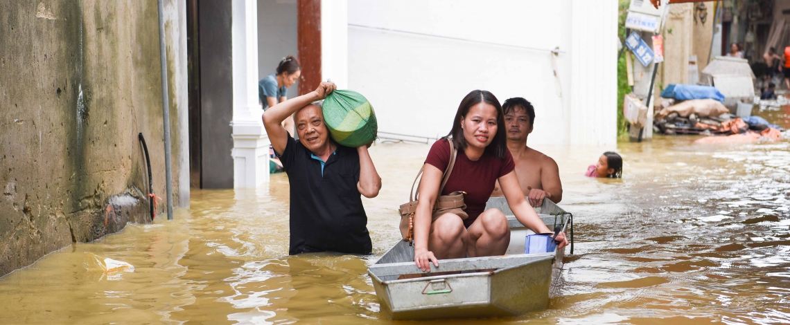 Nước sông Cầu dâng cao, nhấn chìm nhiều nhà dân ở Bắc Ninh