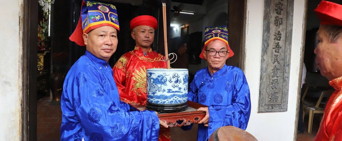 Giữ nét xưa trong lễ rước chân nhang ở đền Bảo Lộc, Ninh Bình