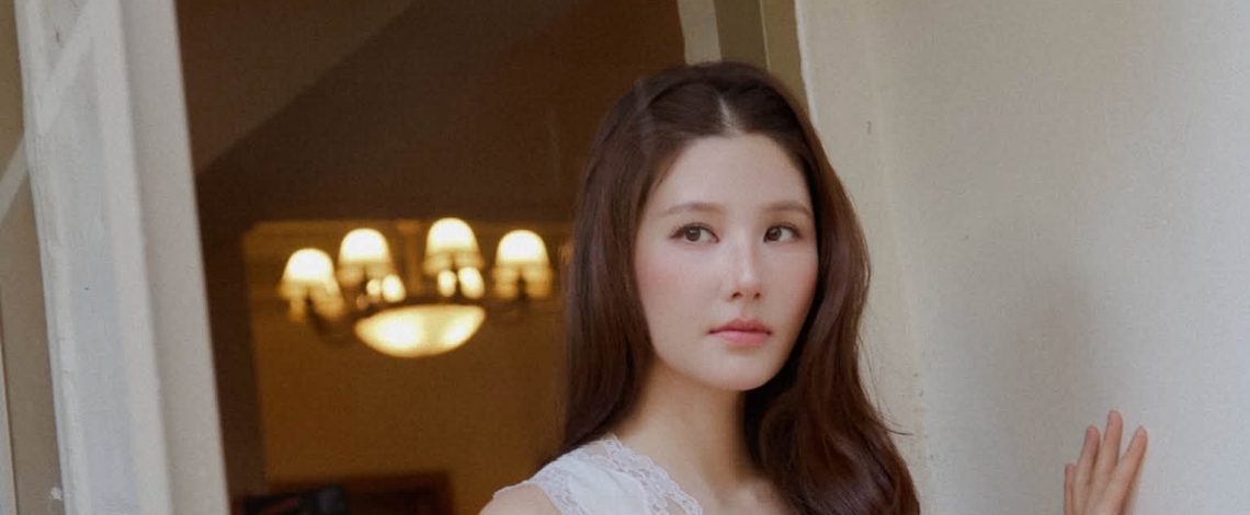 Sao Việt 6-9: Diễm My tận hưởng bình yên, Tiểu Vy hóa “cô tiên xanh”