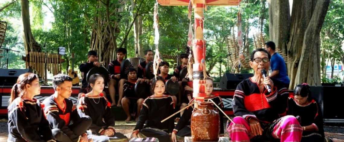 Ede people’s new-rice ritual reenacted in Dak Lak