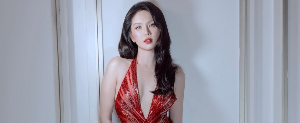 Sao Việt 26/9: Ngọc Trinh đón tuổi mới, Hồ Ngọc Hà khoe visual cuốn hút