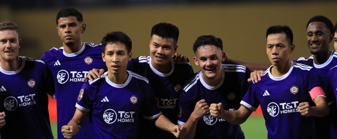 Hà Nội FC đánh bại CAHN, Ninh Bình chiếm ngôi đầu V-League