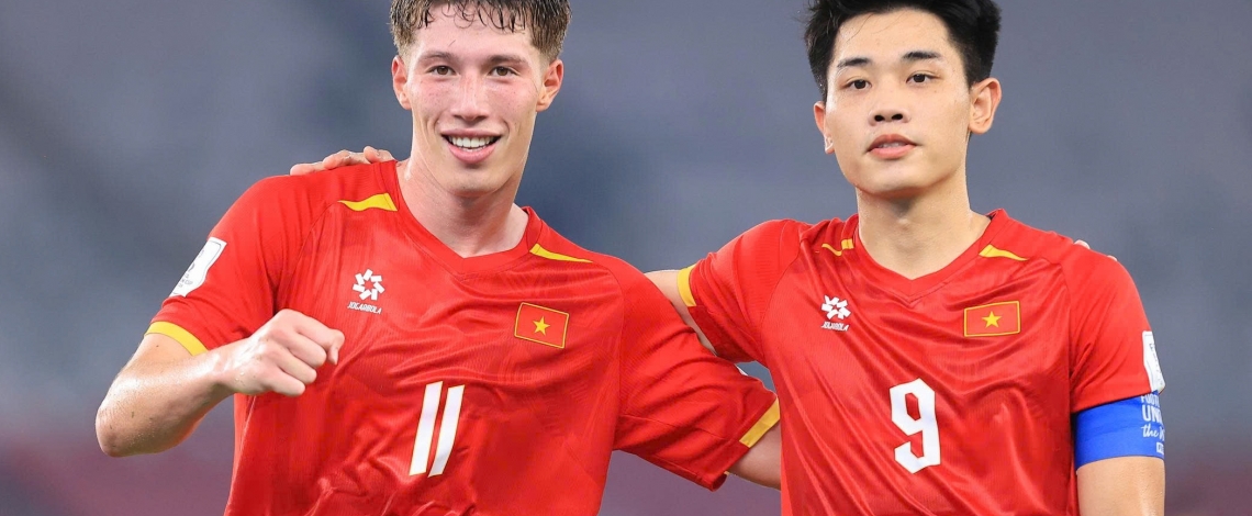 Đình Bắc cùng Williams Minh Hoàng tỏa sáng, ĐT Việt Nam thắng kịch tính Pakistan