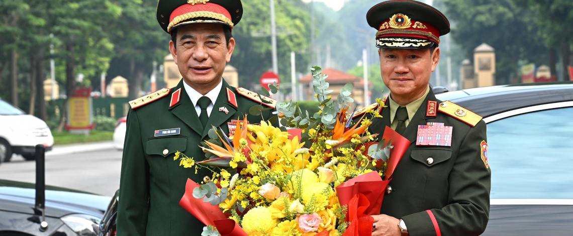 Đại tướng Phan Văn Giang chủ trì lễ đón Phó Thủ tướng, Bộ trưởng Bộ Quốc phòng Lào