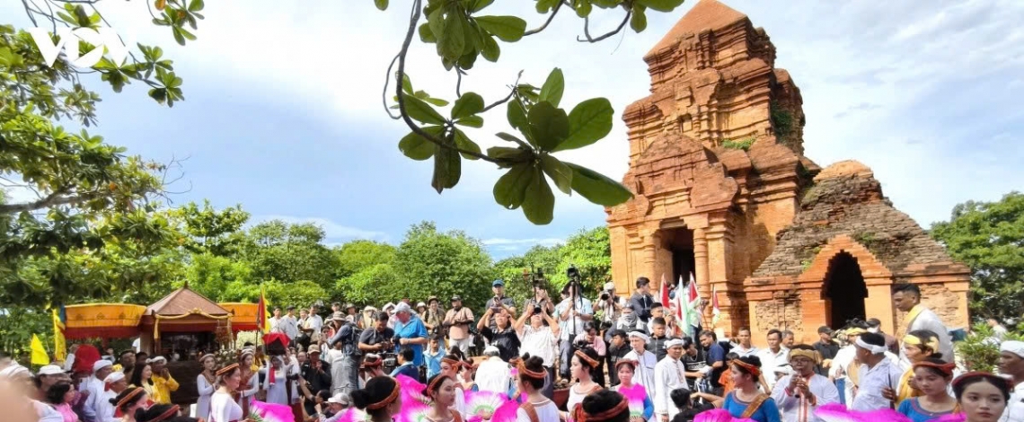 Cham traditions come alive at Kate Festival in Lam Dong province
