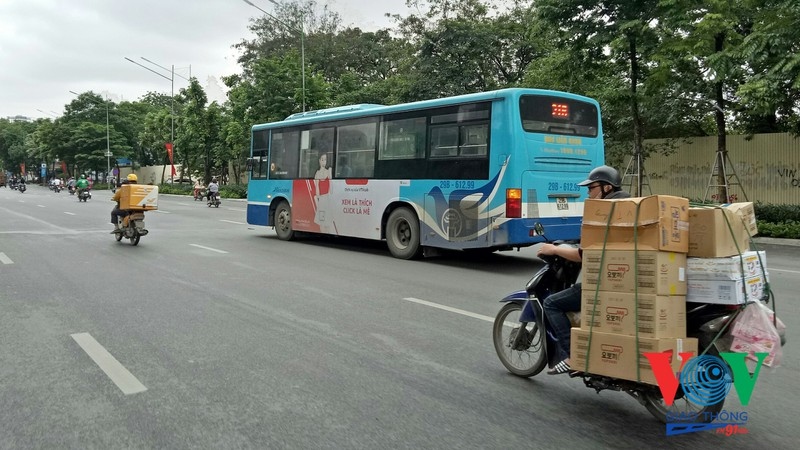 Theo Tổng công ty Vận tải Hà Nội, việc tổ chức vận hành lại các tuyến buýt của Tổng công ty sẽ đảm bảo mỗi xe không chở quá 20 n