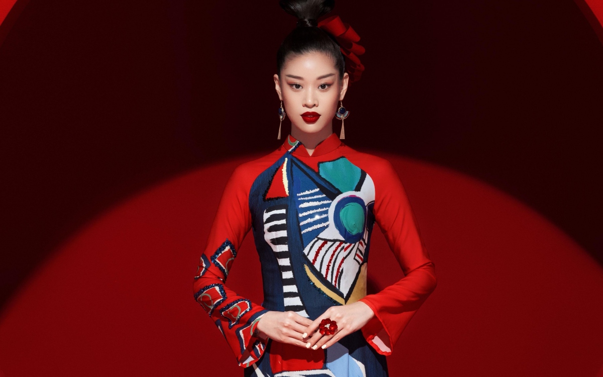 Ao_dai_Lien_Huong_Hoa_hau_Khanh_Van_2__PMUY_thumb.jpg