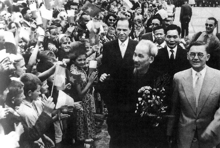 ho_chi_minh_1_cbfm.jpg