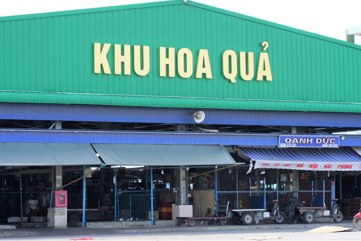 Xem xét, kỷ luật nhiều lãnh đạo, nguyên lãnh đạo quận Hồng Bàng (Hải Phòng) trong việc lãnh đạo, triển khai tổ chức thực hiện Dự án chợ đầu mối rau, quả tại phường Sở Dầu.
