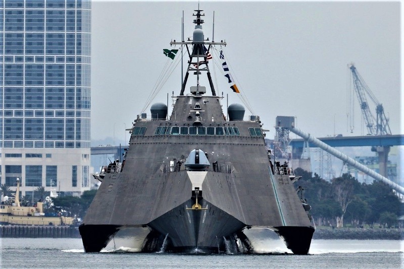 Mỹ sẽ trang bị tàu khu trục mang tên lửa thay vì tàu ba thân; Nguồn: nationalinterest.org