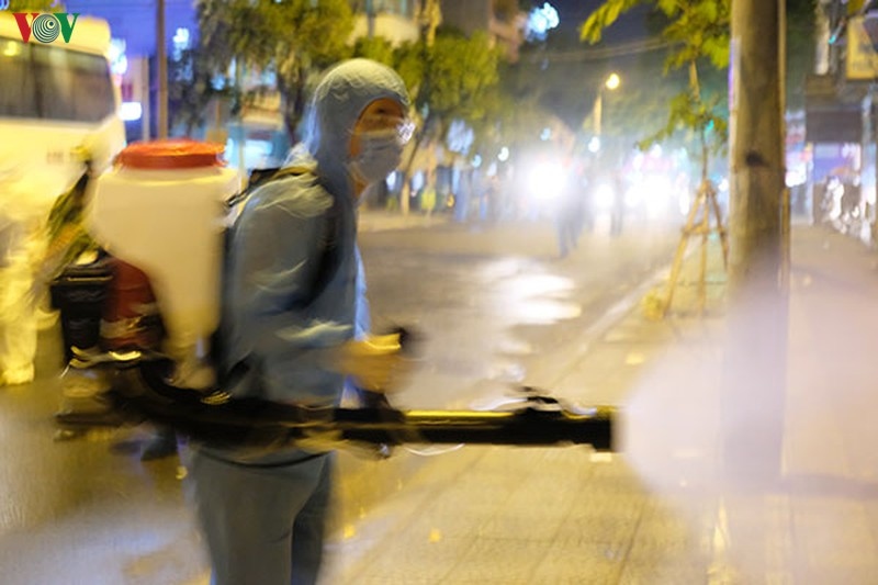 Military forces disinfect Da Nang coronavirus hotspot