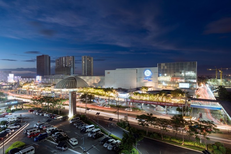 City n. SM City North EDSA. Торговый центр Mall of Asia в Филиппинах. Новый Южный Китай Молл. Golden resources Mall.