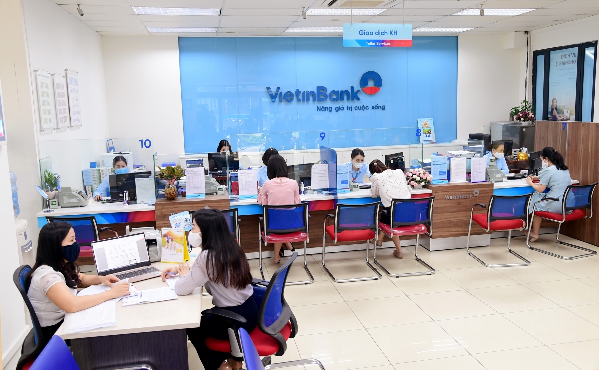 VietinBank ưu tiên nguồn lực hỗ trợ DN, người dân khôi phục sản xuất