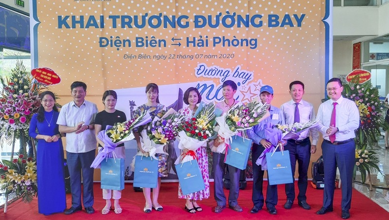 Khai trương đường bay mới Điện Biên - Hải Phòng